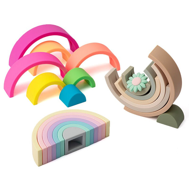 Baby-Bausteinspielzeug in Regenbogenform